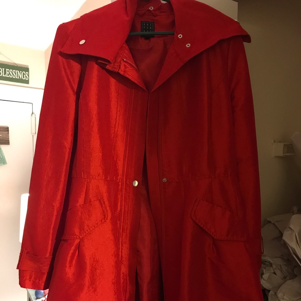 Red lightweight jacket - L